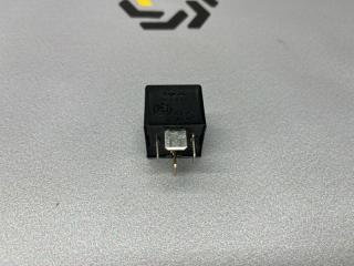 Реле BMW X6 e71 рестайлинг 2012 N57 n57d30b 40d Реле BMW X6 e71 рестайлинг 2012 N57 n57d30b 40d