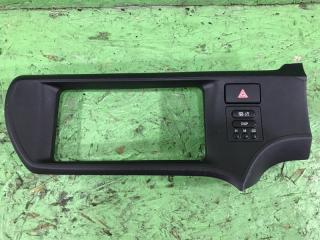 Консоль магнитофона TOYOTA AQUA 2013 NHP10 1NZFXE 5540552A30 контрактная