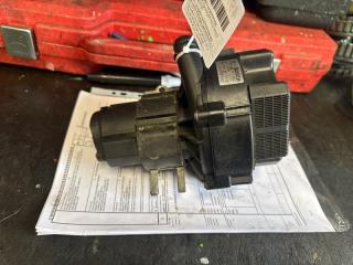 Насос продувки катализатора Mercedes C-Class W203 M112 M113