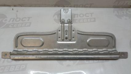 Запчасть крепление аккумулятора Volvo XC90 2006