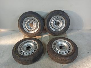 Комплект из 4-х Колесо R15 / 195 / 75 DUNLOP SP355 6x139.7 штамп.