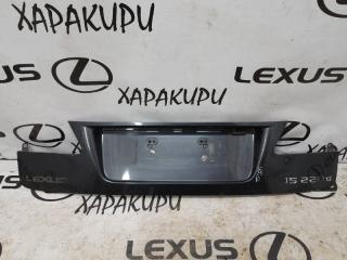 Накладка крышки багажника Lexus IS250 контрактная