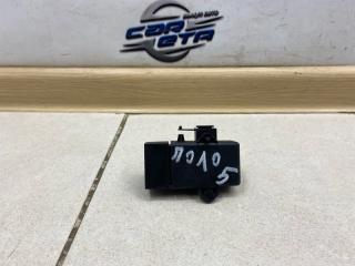 Блок управления подогревом сидений Volkswagen Polo 2015 1.6 CFNA