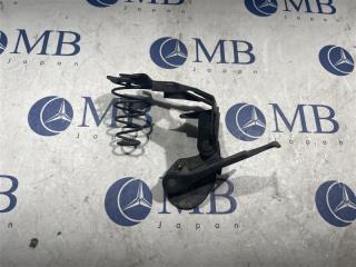 Замок капота Mercedes-Benz E-Class W210 2000 W210 112.941 A2108870827 контрактная