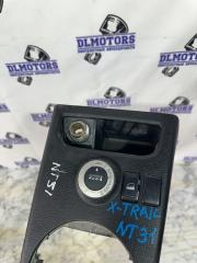 Консоль КПП X-Trail NT31 QR25DE