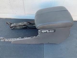 Бардачок между сиденьями Lexus LX570 2008