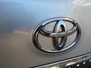 Эмблема багажника Toyota Land cruiser 2008