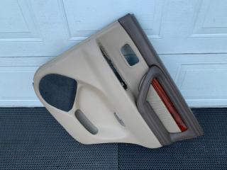 Обшивка двери задняя правая Lexus LX470 1999