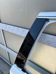 Накладка на дверь задняя правая Cadillac Escalade 4 2015