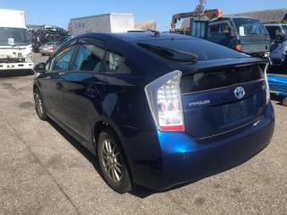 Пластик замка багажника задний PRIUS 2010 ZVW30 2ZRFXE