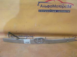 Вставка между стопов TOYOTA COROLLA SPACIO NZE121 76811-13110-B0 Б/У