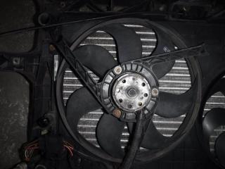 Вентилятор радиатора передний левый Volkswagen Golf 2001