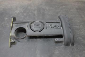 Запчасть накладка двс (декоративная) Seat Ibiza 3 2008