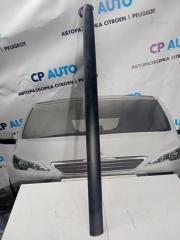 Запчасть молдинг двери передний правый Peugeot 206 9625100477 Б/У Молдинг двери передний правый Peugeot 206 9625100477 Б/У