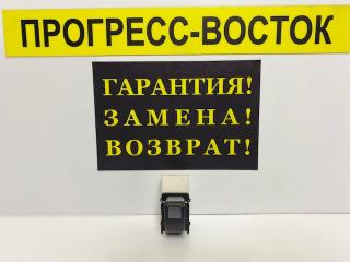 Кнопка стеклоподъемника передняя левая Toyota новая