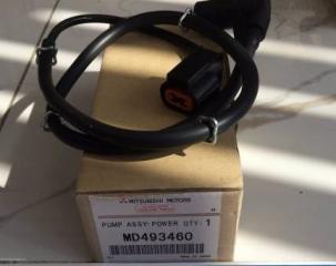 Запчасть датчик abs задний правый Mitsubishi DENSO MR493460