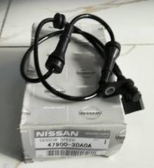 Датчик ABS задний правый Nissan DENSO 479003DA0A