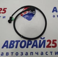 Запчасть датчик abs задний Mitsubishi Pajero DENSO MR569090