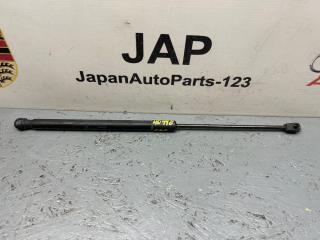 Амортизатор багажника Audi A1 2011 Амортизатор багажника Audi A1 2011