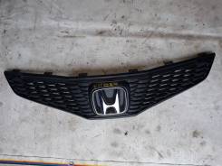 Решетка радиатора HONDA FIT 02-05