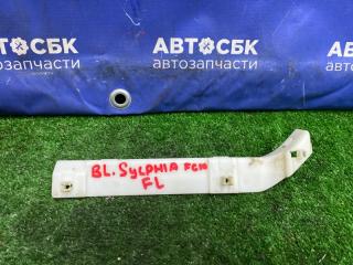 Крепление бампера переднее левое NISSAN Bluebird Sylphy 2000-2005