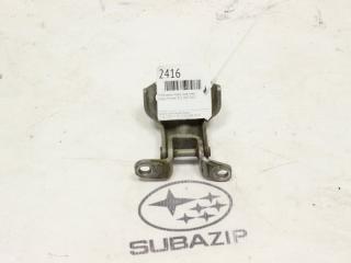 Петля двери передняя Subaru Forester 2007-2012 S12 61220FA010 контрактная