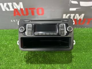 Запчасть магнитола штатная Volkswagen Jetta 6 2012 Седан 5K0035156A Б/У Магнитола штатная Volkswagen Jetta 6 2012 Седан 5K0035156A Б/У