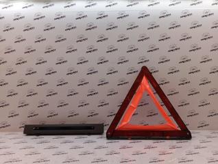 Знак аварийной остановки Mercedes-Benz CLA180 C117 270.910 контрактная