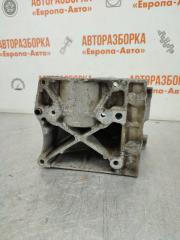 Кронштейн компрессора кондиционера Focus 2 2008 Седан 1.6 л Кронштейн компрессора кондиционера Focus 2 2008 Седан 1.6 л