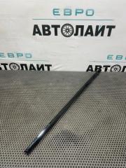 Молдинг двери задний левый Land Rover Range Rover Evoque L551 2.0 DTD204 контрактная