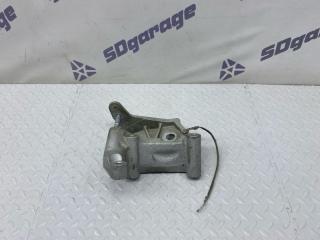 Крoнштeйн двигателя Volvo XC90 2 B4204T26 БУ