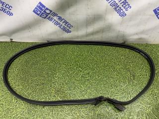 Уплотнитель кузова правый Ford Mondeo 3 Седан 2001 2.0 CJBA Уплотнитель кузова правый Ford Mondeo 3 Седан 2001 2.0 CJBA