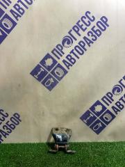 Петля двери правая передняя Hyundai Galloper 2 Внедорожник 1999 3.0 G6AT