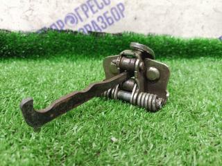 Ограничитель двери правый передний Renault Sandero Хэтчбек 2012 1.4 K7J710