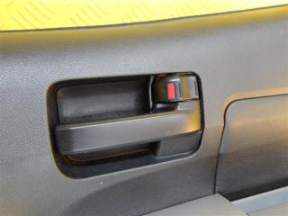 Ручка двери внутренняя задняя правая Toyota Tundra II 2007-2013 2007