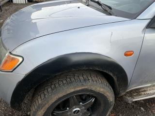 Крыло переднее левое Mitsubishi L200 (2006-2015) Пикап 2.5 D 4D56 БУ