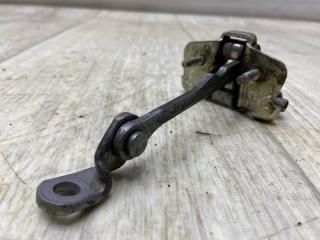 Ограничитель двери правый задний Renault Sandero Хетчбэк 2012 1.6 K7M710 UG45927 Ограничитель двери правый задний Renault Sandero Хетчбэк 2012 1.6 K7M710 UG45927