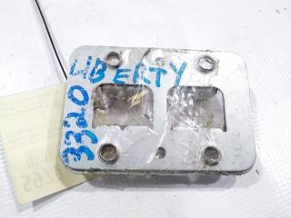 Запчасть крепление магнитофона переднее NISSAN LIBERTY 06.2002 RM12 QR20DE 28038VE000 контрактная Крепление магнитофона переднее NISSAN LIBERTY 06.2002 RM12 QR20DE 28038VE000 контрактная