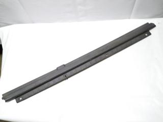 Запчасть накладка на порог салона правая DAIHATSU ROCKY F300S HDE 67913-87602 контрактная Накладка на порог салона правая DAIHATSU ROCKY F300S HDE 67913-87602 контрактная