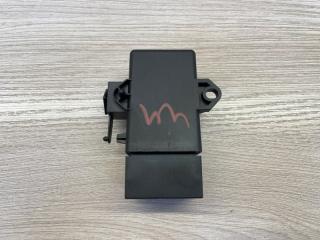 Блок управления подогревом сидений Volkswagen Polo