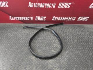 Уплотнительная резинка крыши левая Renault Logan Уплотнительная резинка крыши левая Renault Logan