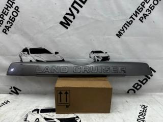 Накладка крышки багажника Toyota Land Cruiser Prado 150 БУ