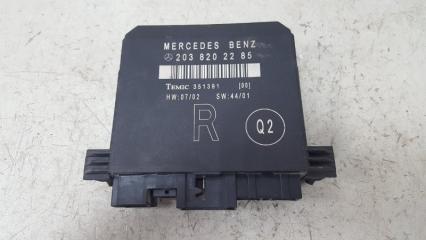 Блок комфорта задний правый Mercedes C230 Kompressor 2003 W203 M271.948 1.8л 2038202285 Б/У