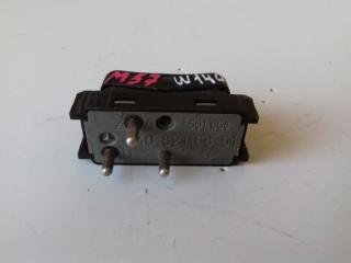 Кнопка ESP S320 1995 W140 M104.994 3.2л