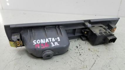 Кнопка стеклоподъемника задняя правая Sonata 3 2000 EF G4JP 2.0л