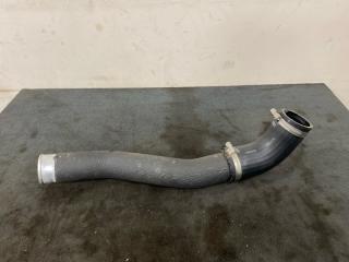 Патрубок интеркулера правый Kia Stinger GT 2019 3.3 Turbo Benzin Патрубок интеркулера правый Kia Stinger GT 2019 3.3 Turbo Benzin