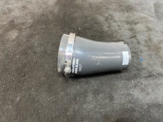 Патрубок интеркулера Kia Stinger GT 2021 3.3 Turbo Benzin Патрубок интеркулера Kia Stinger GT 2021 3.3 Turbo Benzin