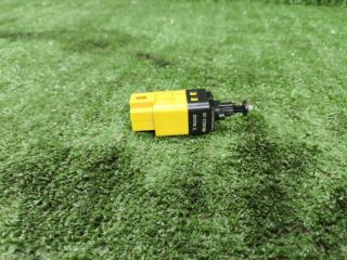 Датчик педали тормоза Chery Tiggo 8 Pro 2021 SQRF4J16 Датчик педали тормоза Chery Tiggo 8 Pro 2021 SQRF4J16