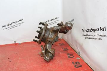 Кулак поворотный передний правый Toyota RAV4 2005
