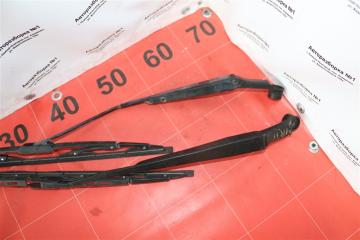 Поводок дворника Toyota hilux n130 3Y Поводок дворника Toyota hilux n130 3Y